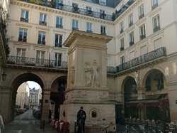 Invalides - La Tour Maubourg par Daniel