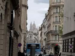 Les établissements bancaires et culturels du 9ème arrondissement par Dominique